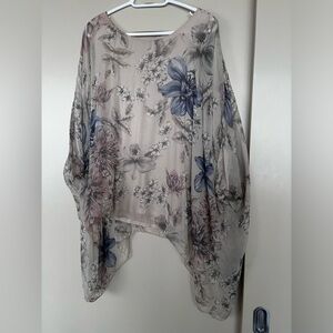 SOLD Floral print blouse.